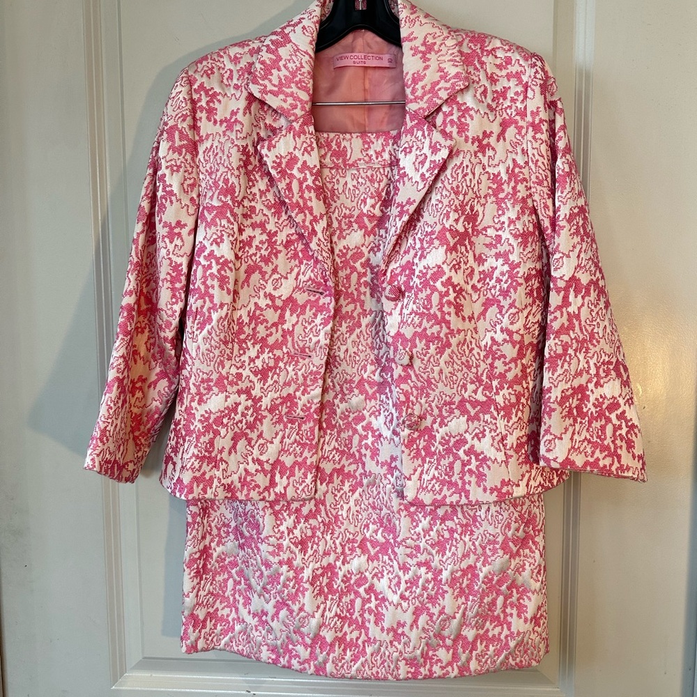 View Collection Textured Embroidered Pink 3 Button Blazer with Skirt Suit, 10